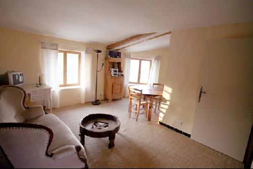 Charmante petite maison en Luberon, entre Goult et Lacoste